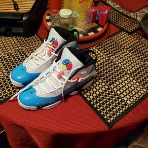 6 finger ladies jordans sneakers